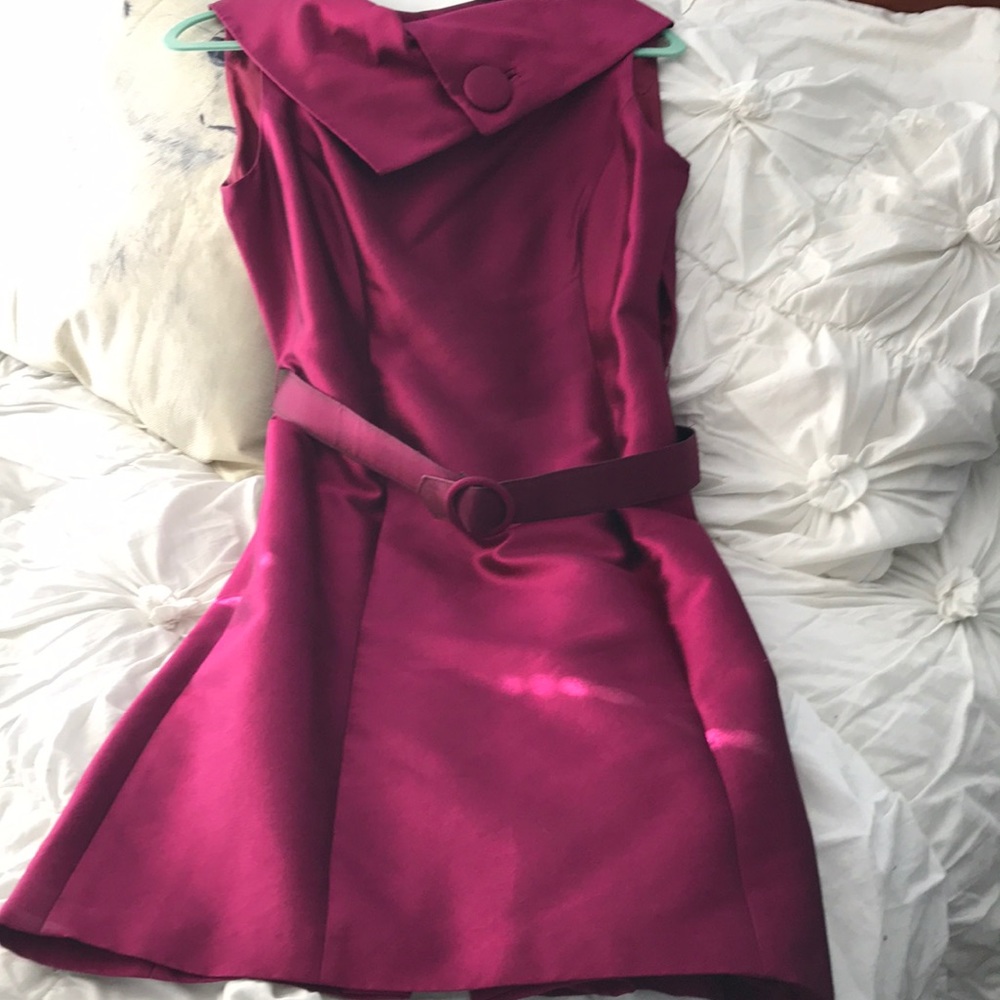 Tahari Size 6 Dress